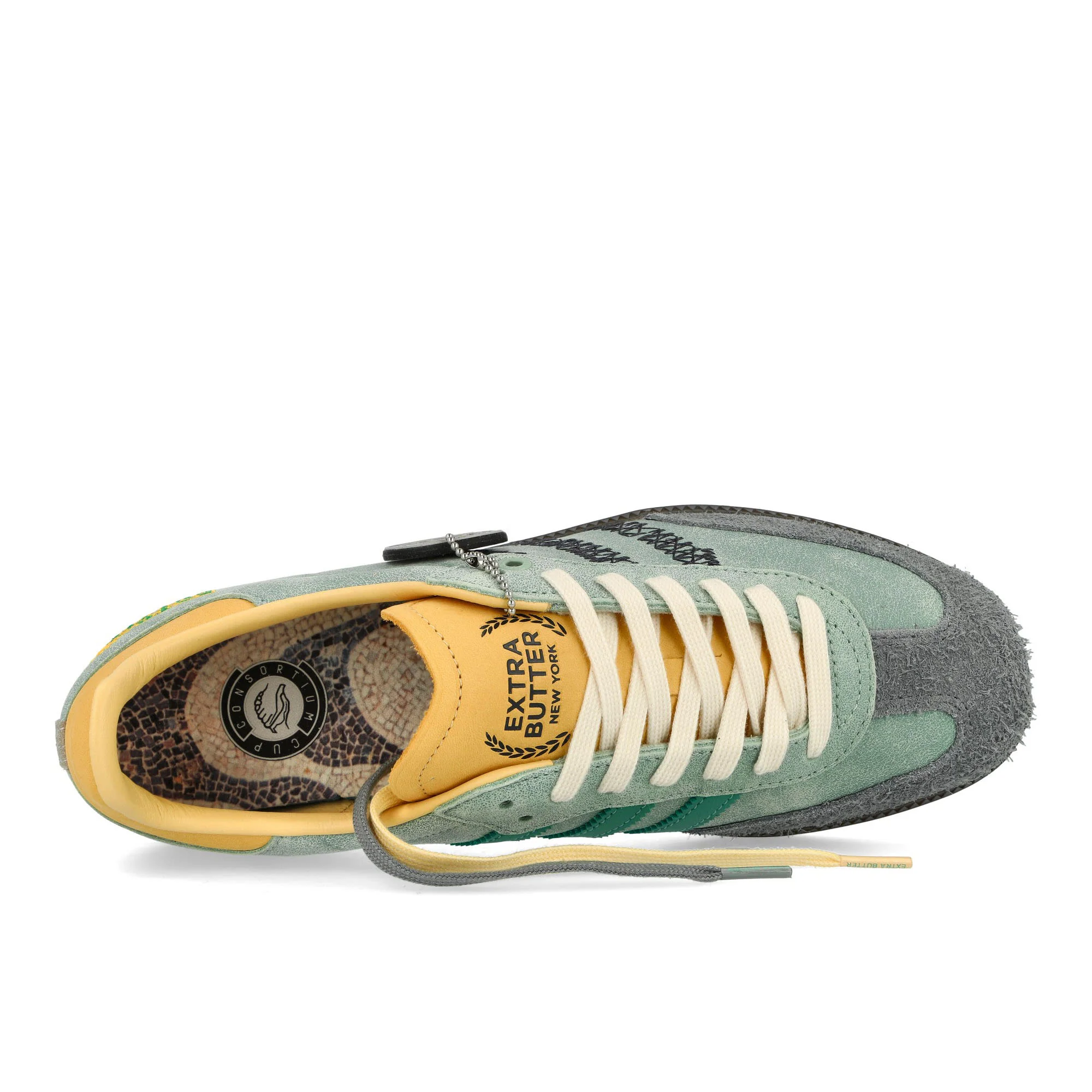 Extra Butter x adidas Samba - Image 6