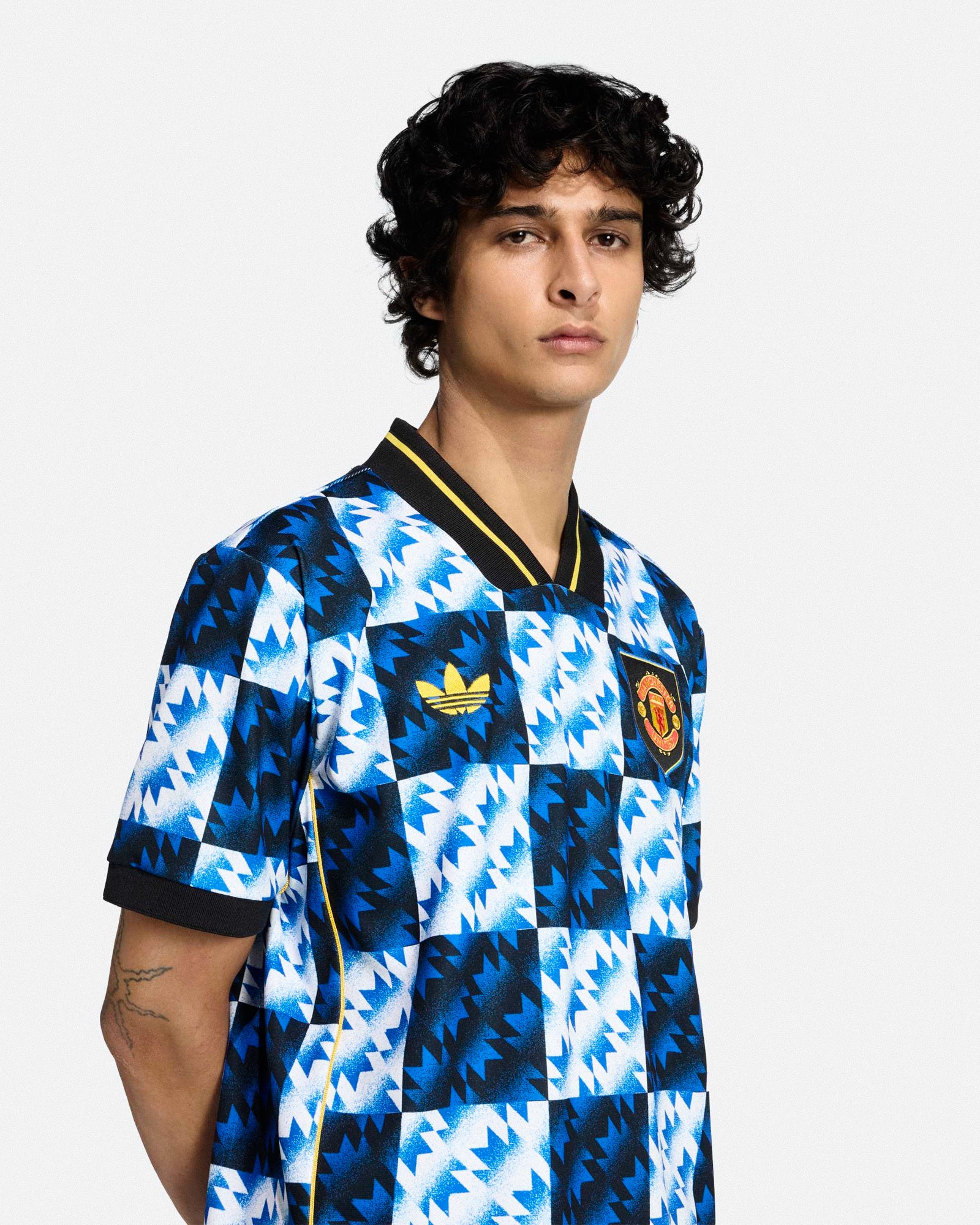 Manchester United LF Jersey - Image 4