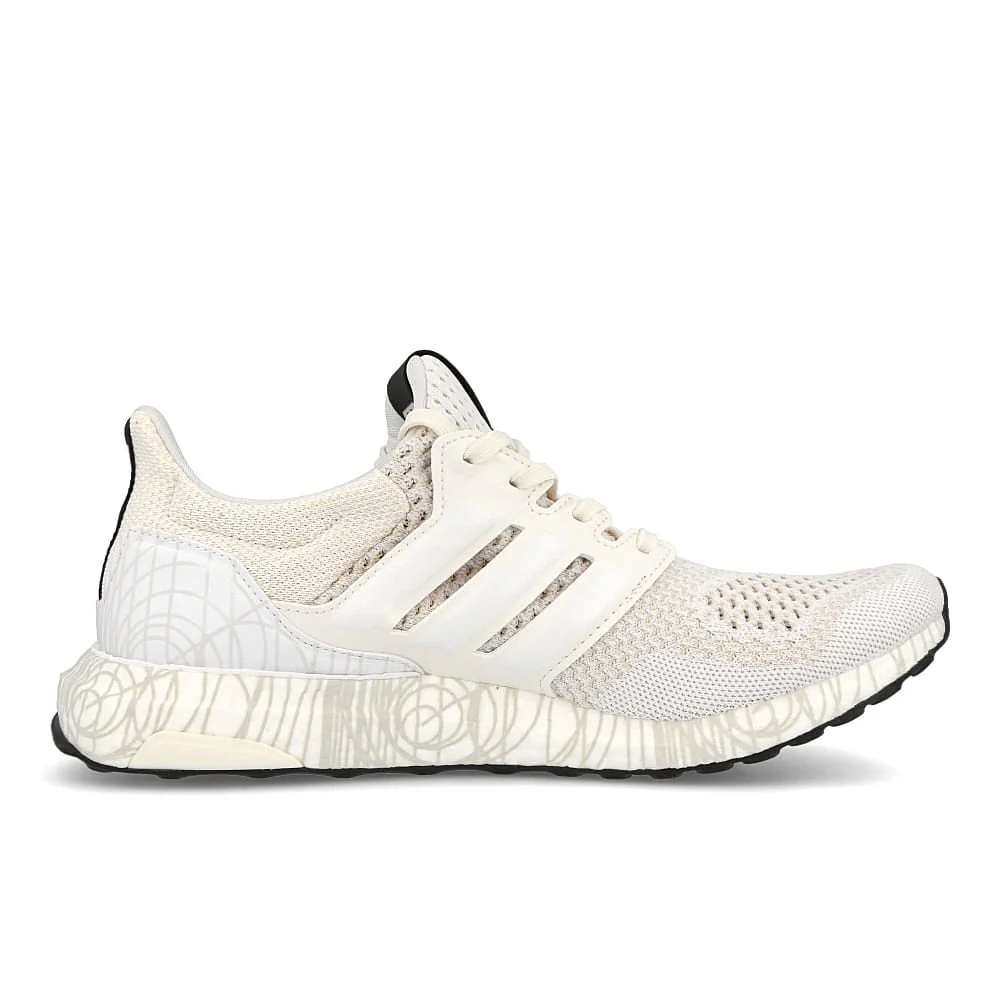 Star Wars x adidas UltraBOOST DNA Leia - Image 2