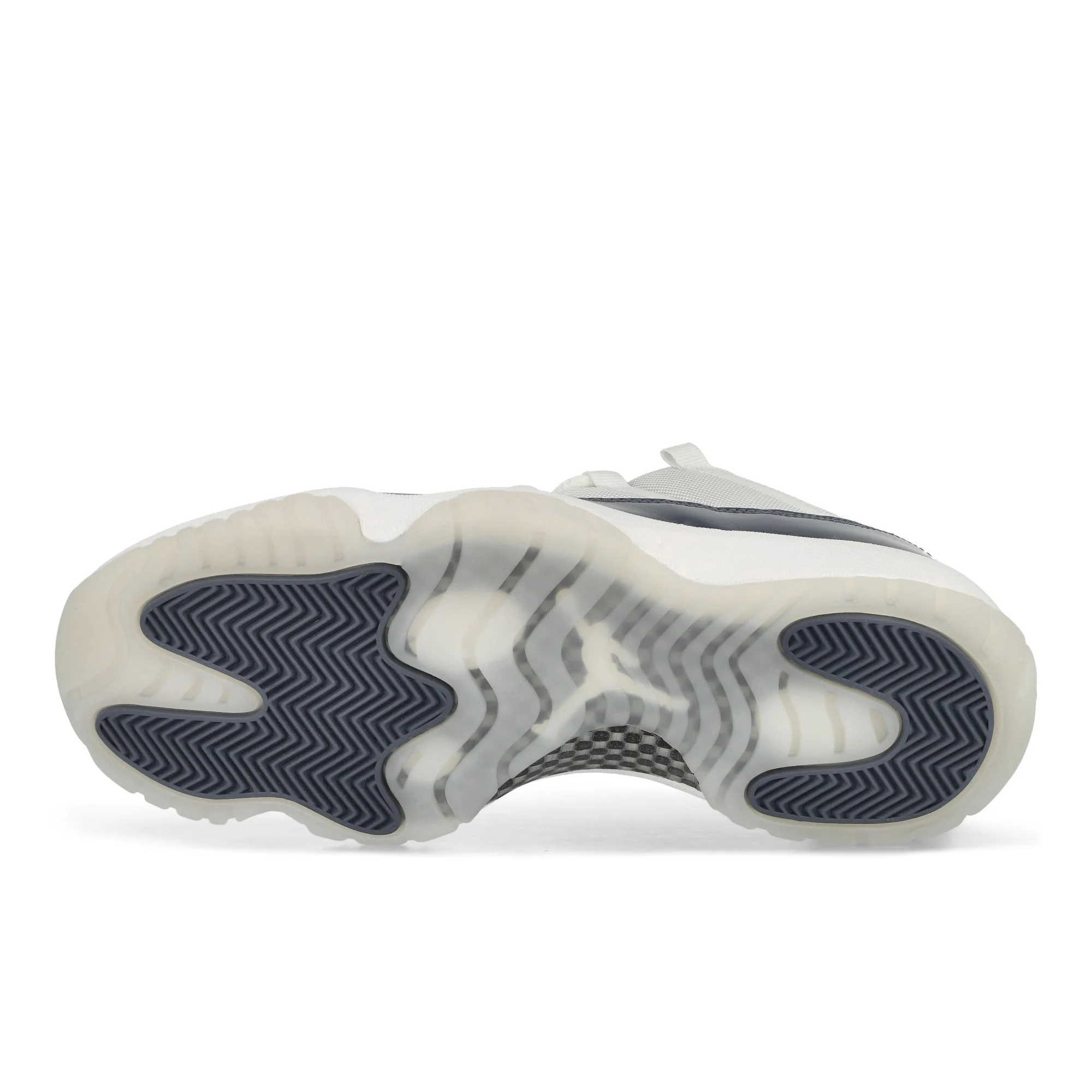 Air Jordan 11 Retro Low - Image 6