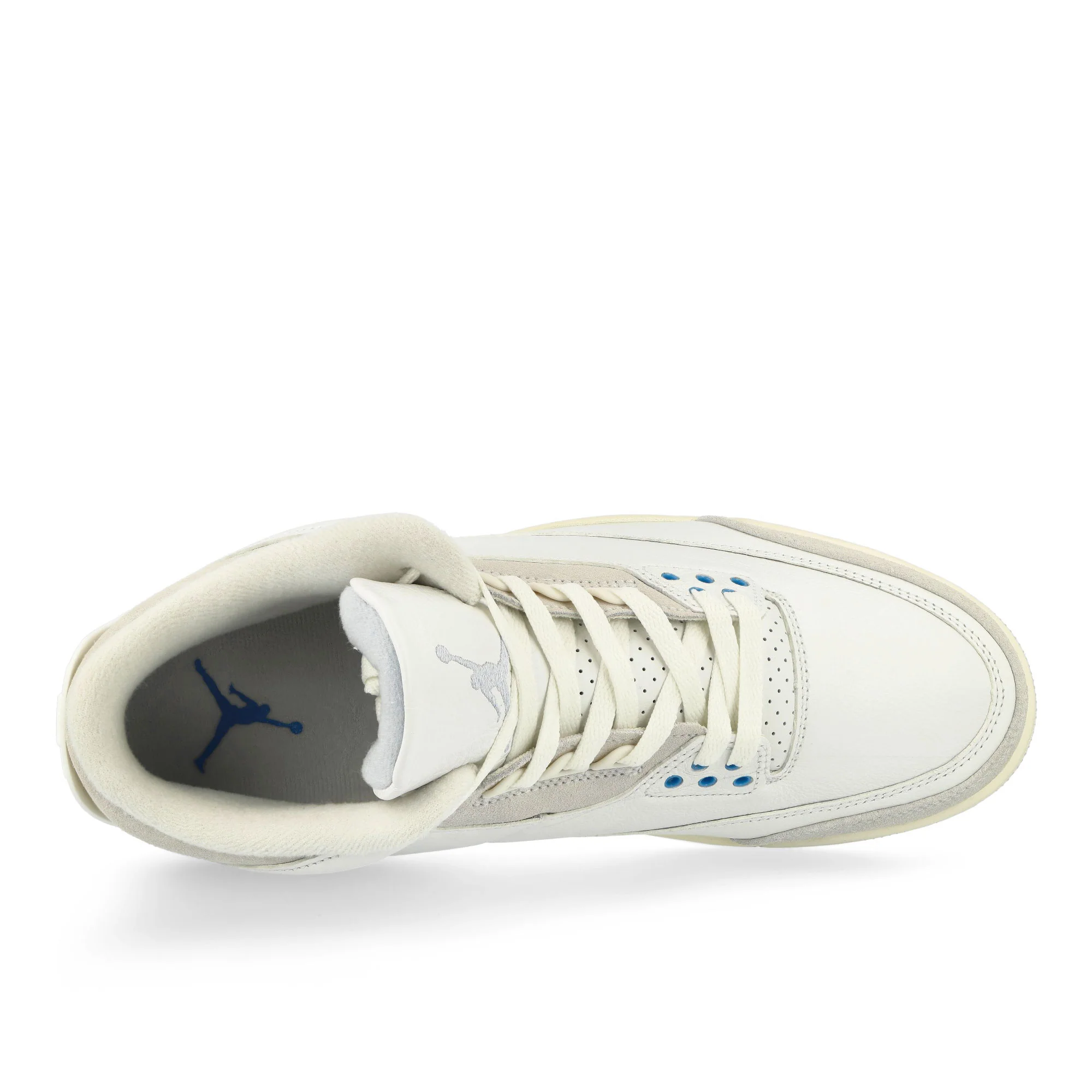 Air Jordan 3 Retro - Image 5