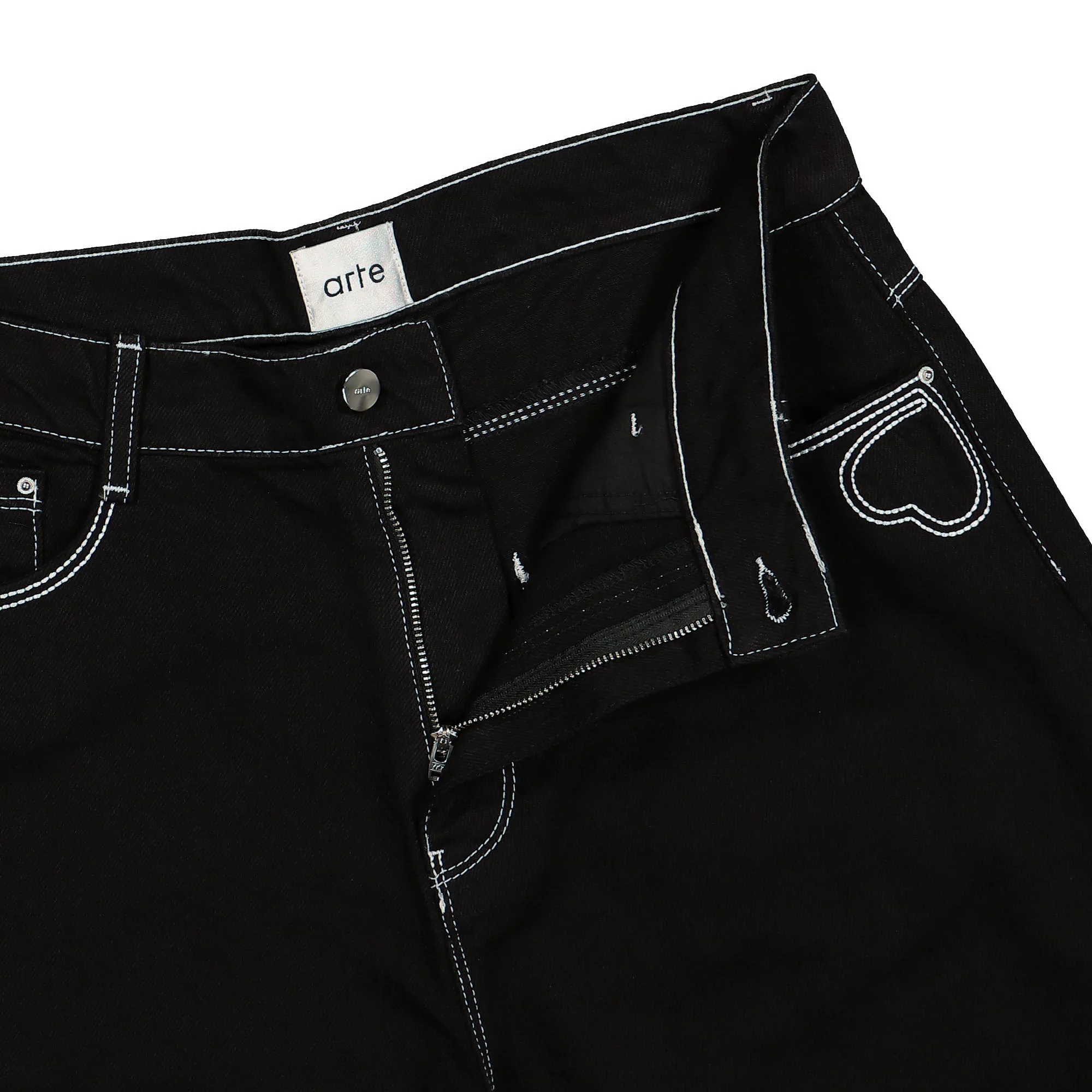 Silvain Heart Detail Shorts - Image 4