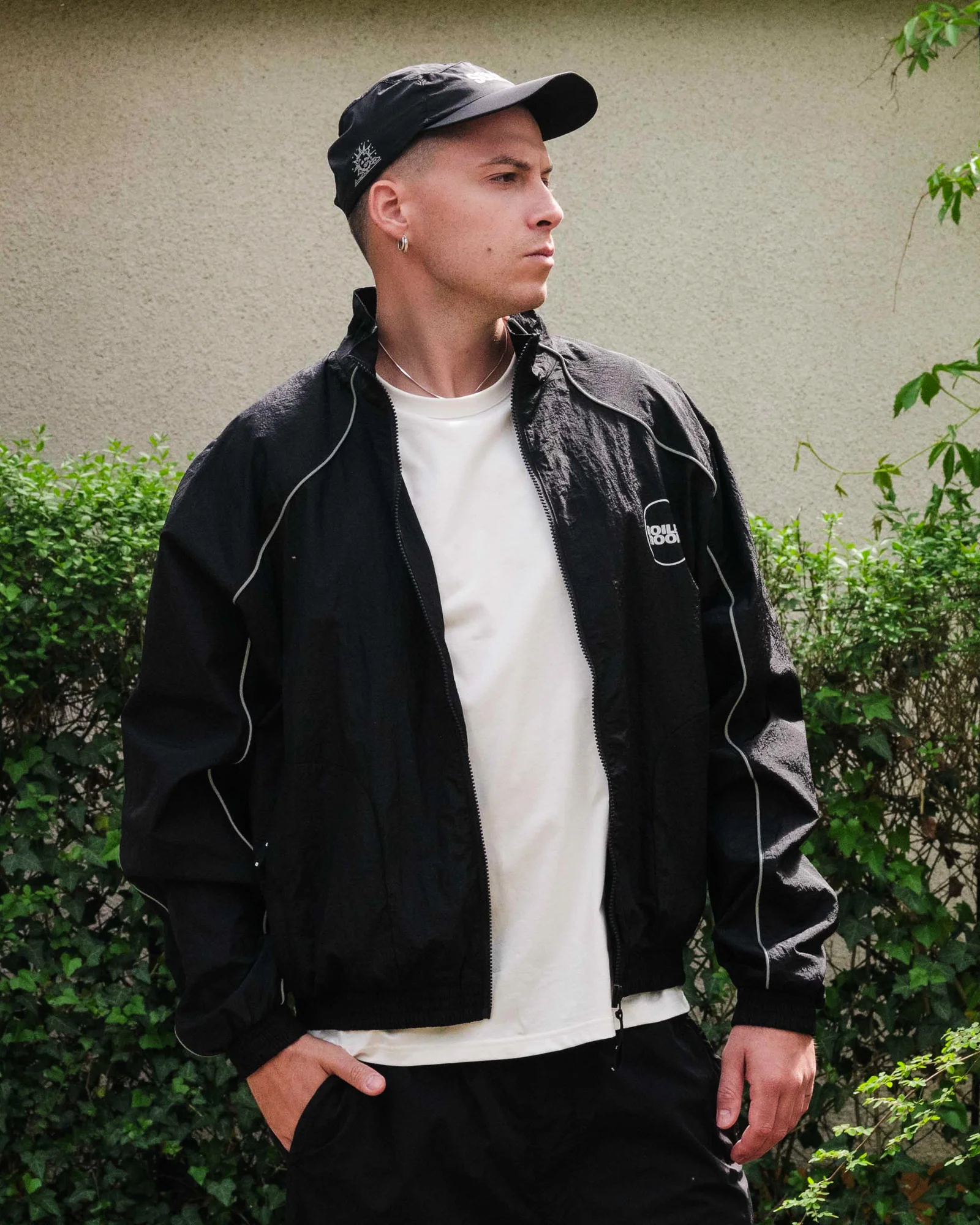 Shell Track Top - Image 3