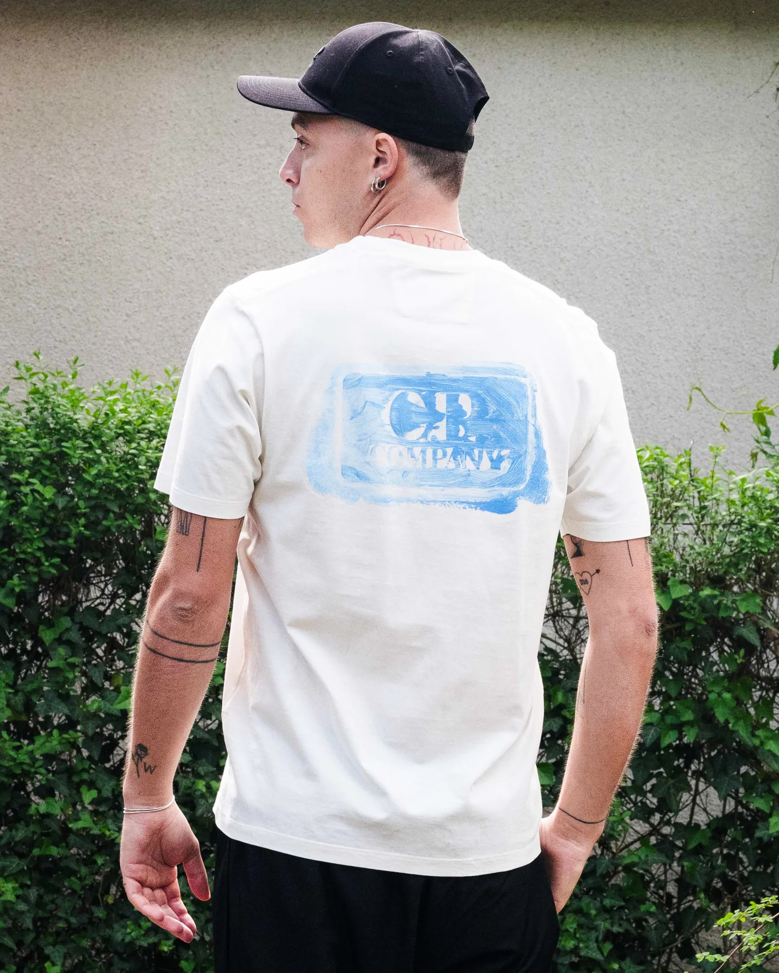 30/1 Jersey Graphic Logo T-Shirt - Image 4