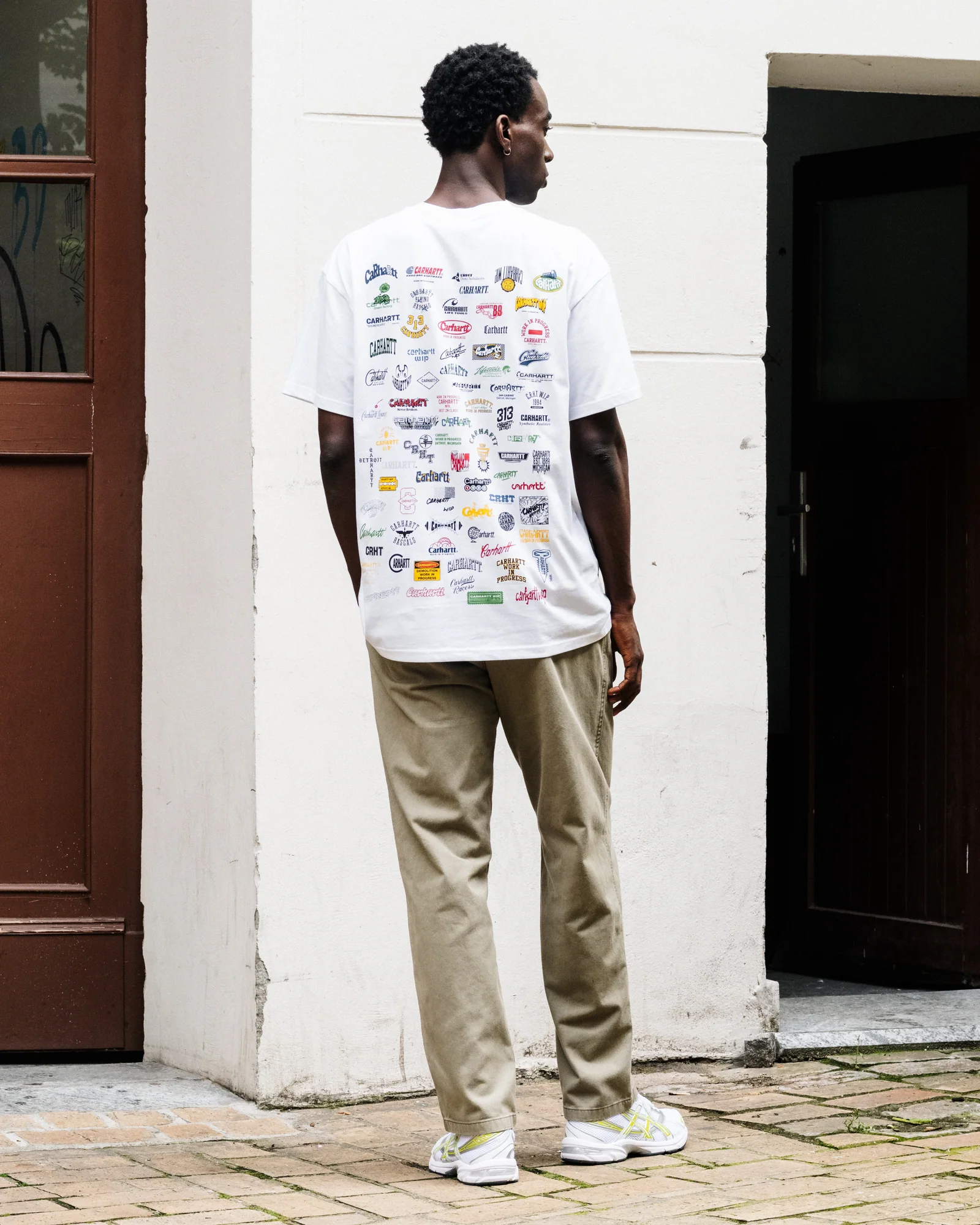 S/S Logo T-Shirt - Image 4