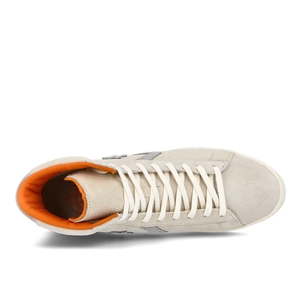 Bugs Bunny x Converse Pro Leather HI - Image 5