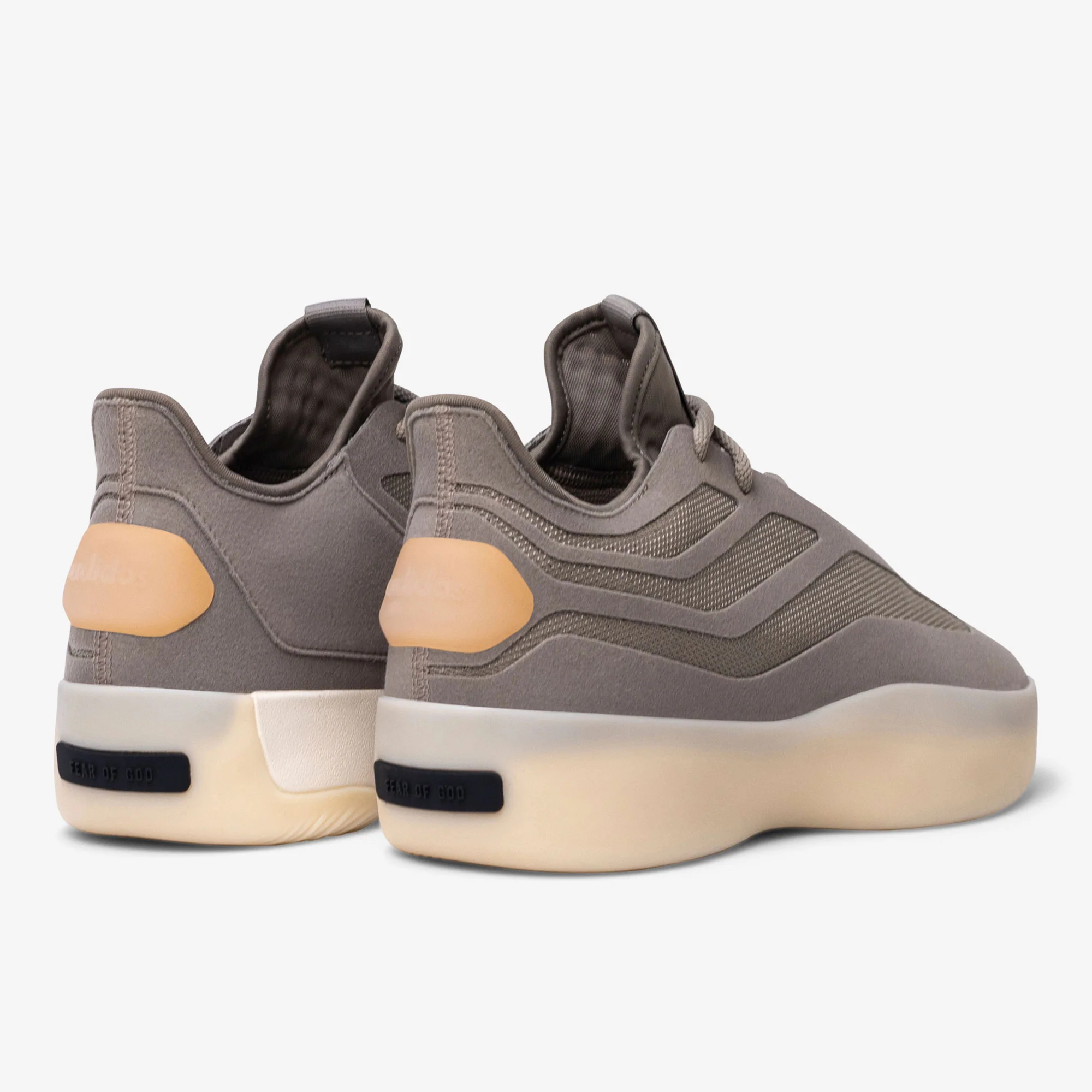 II Basketball Low - Image 2