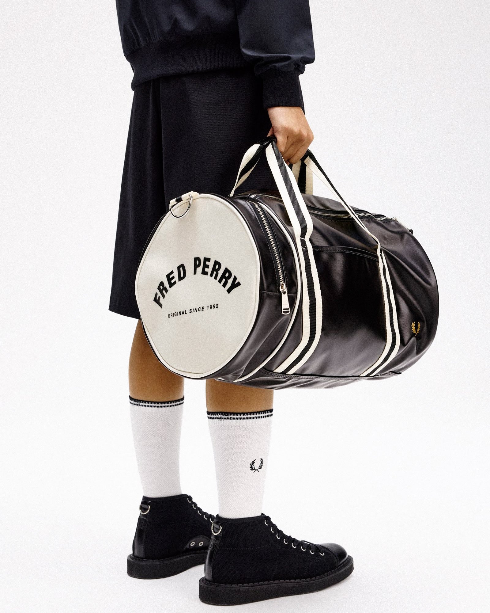 Classic Barrel Bag - Image 5