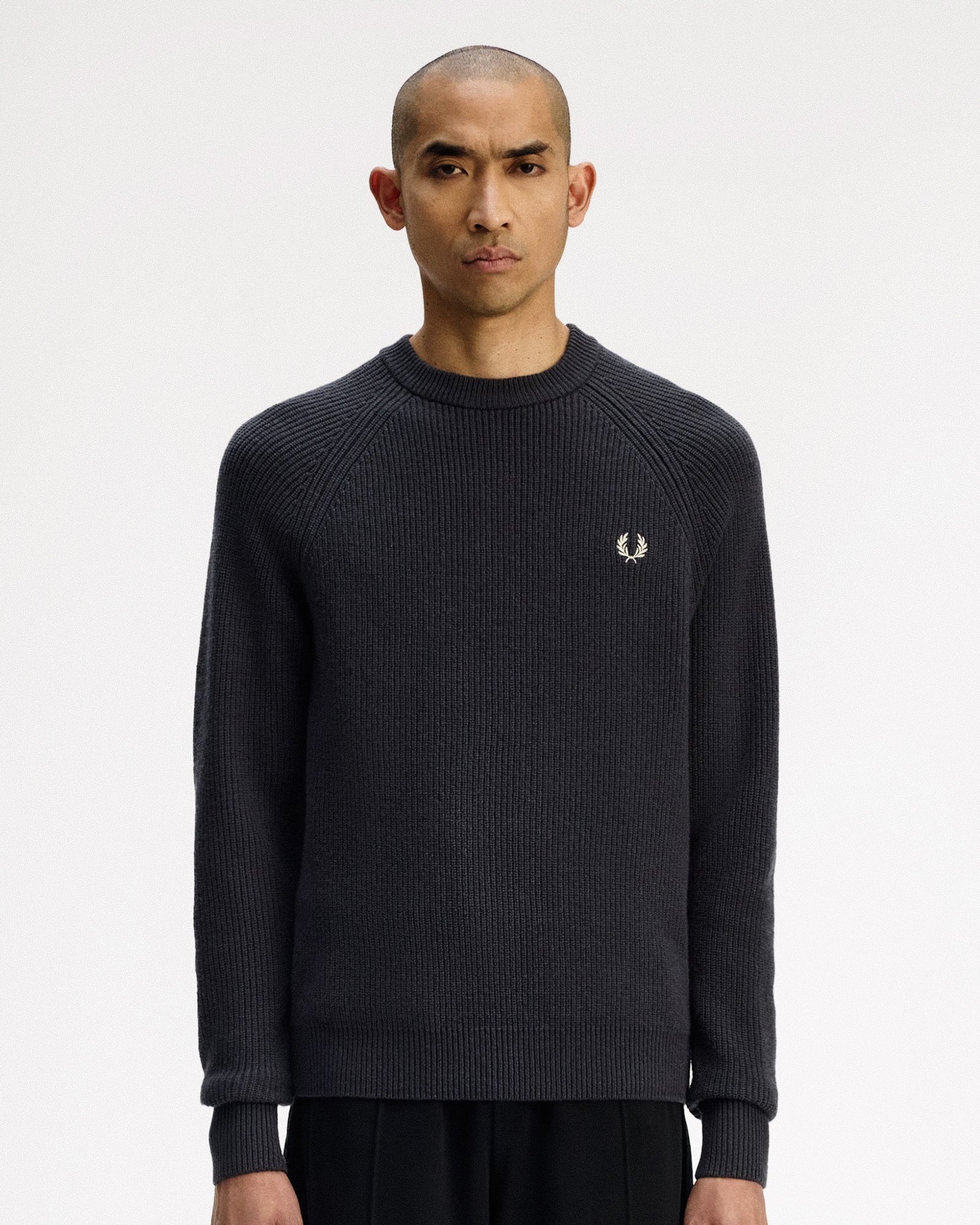 Lambswool Raglan Jumper - Image 3