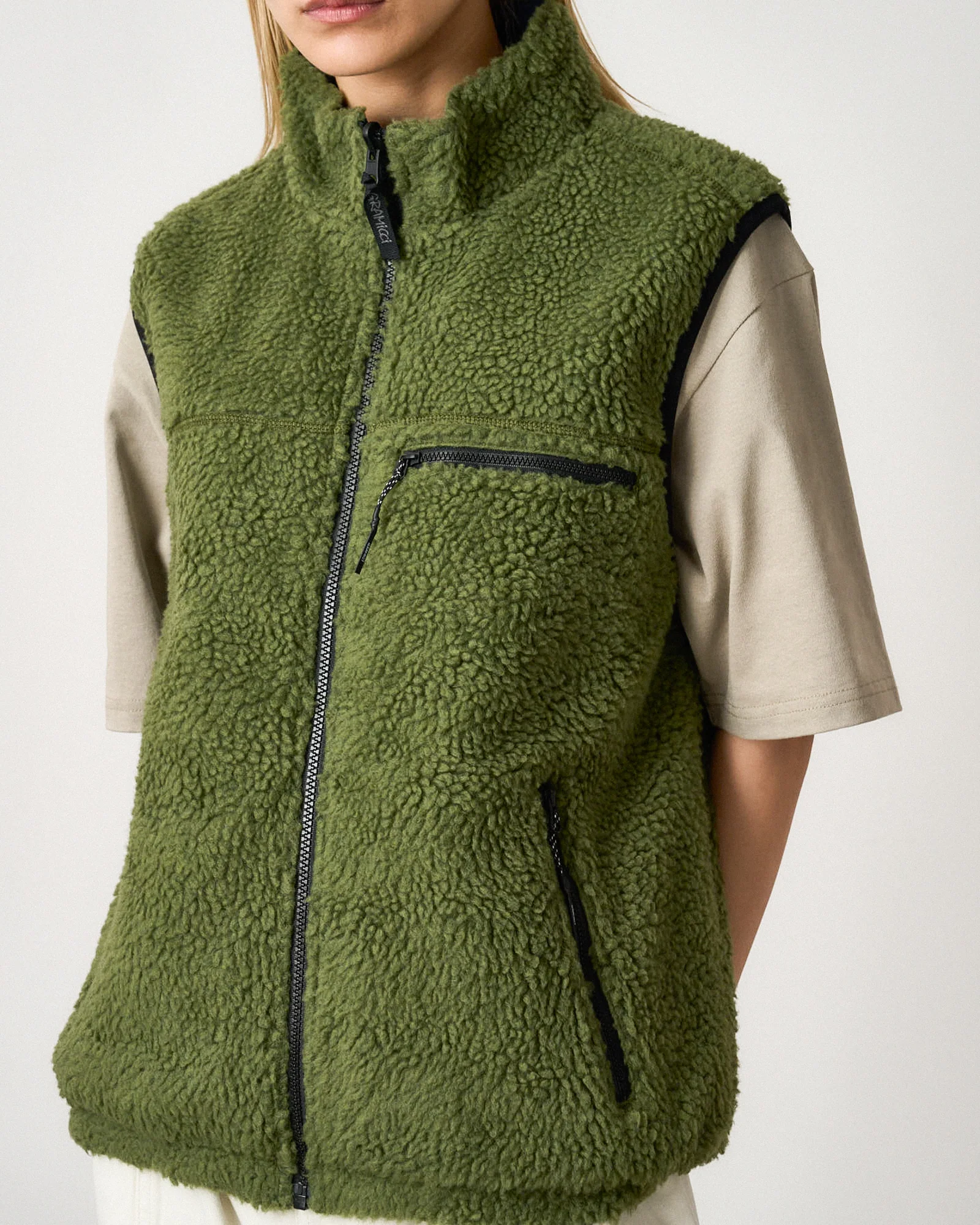 Reversible Sherpa Vest - Image 3