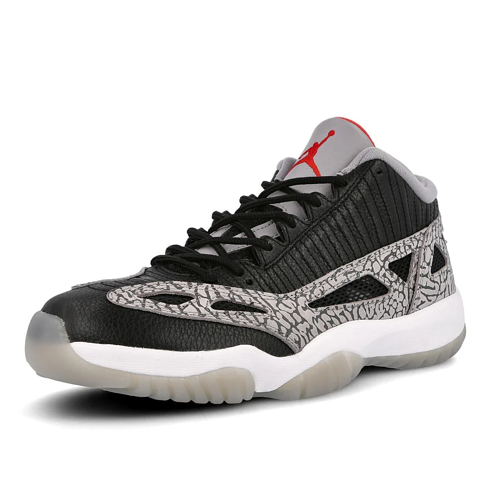 Air Jordan 11 Retro Low IE - Image 4
