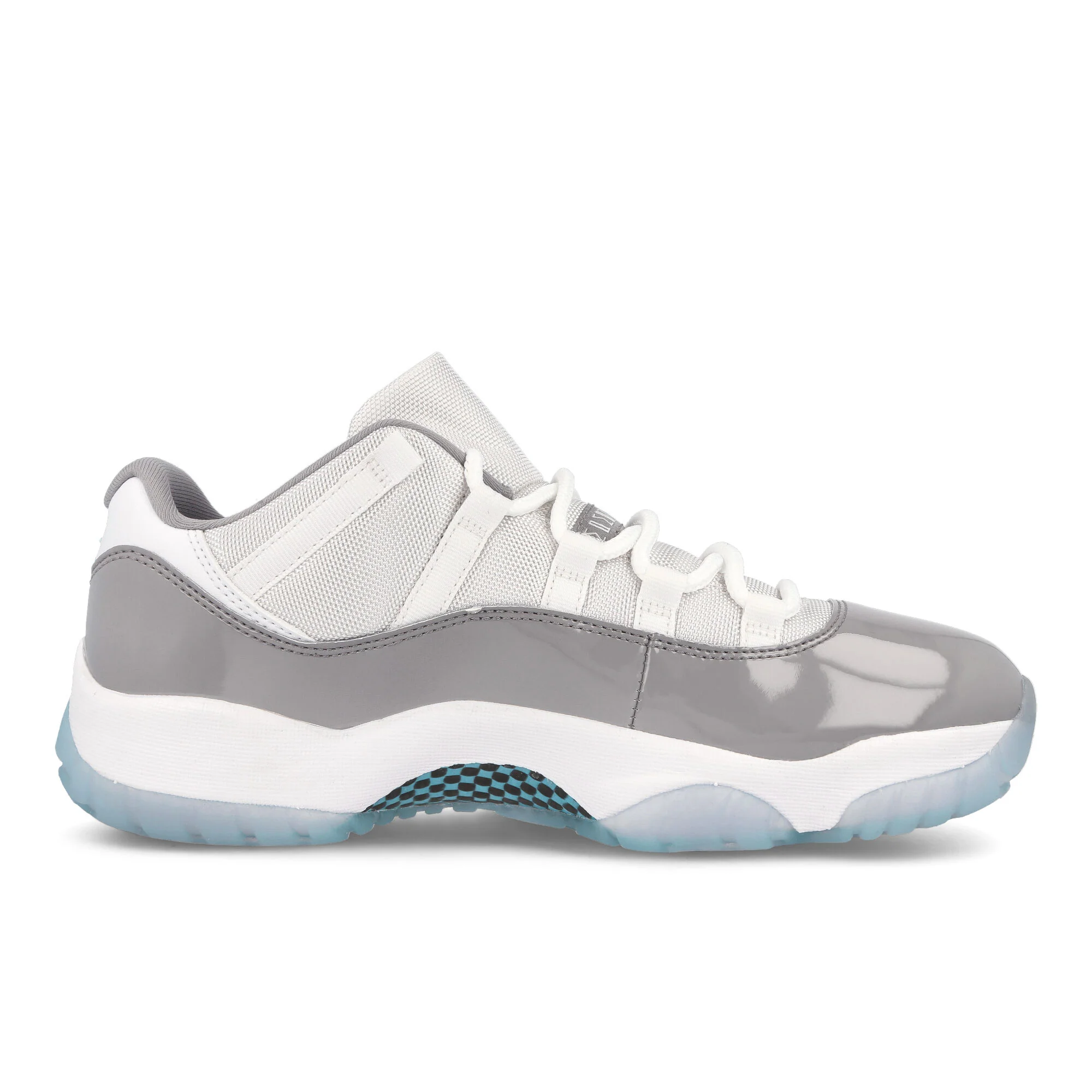 Air Jordan 11 Retro Low - Image 2