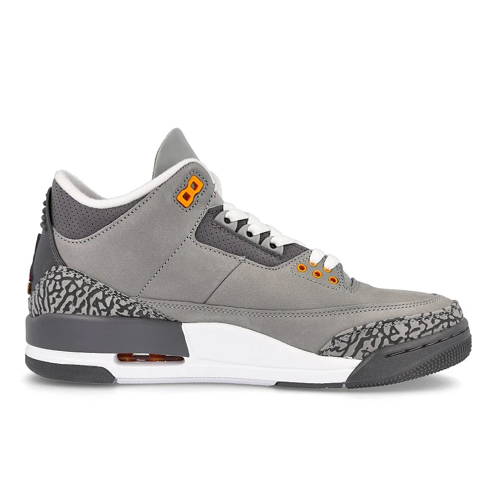 Air Jordan 3 Retro - Image 2