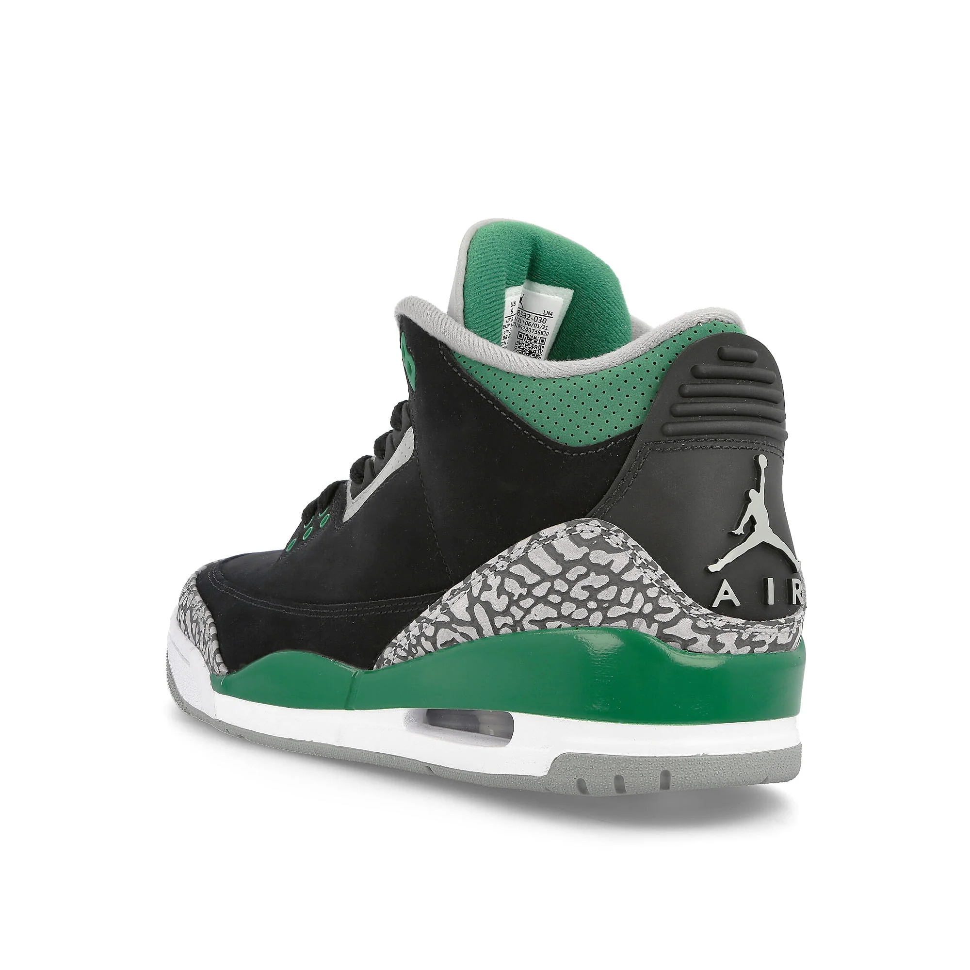 Air Jordan 3 Retro - Image 3