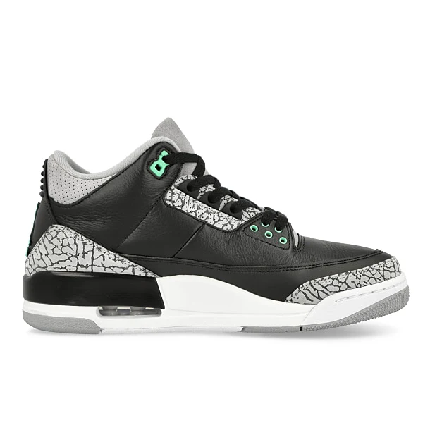 Air Jordan 3 Retro - Image 2