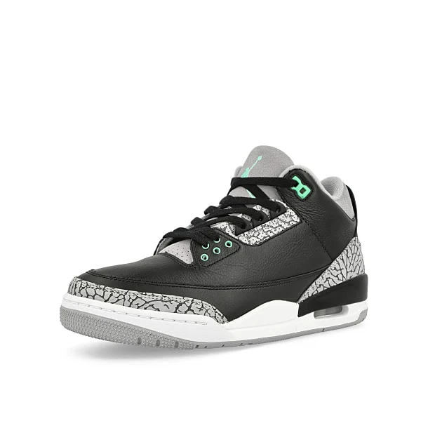 Air Jordan 3 Retro - Image 4