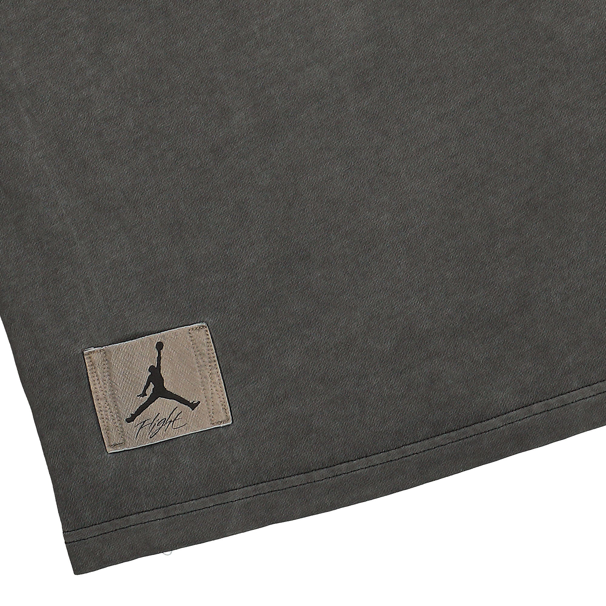 Air Jordan Flight Heritage 85 WSH SS GFX Tee - Image 4