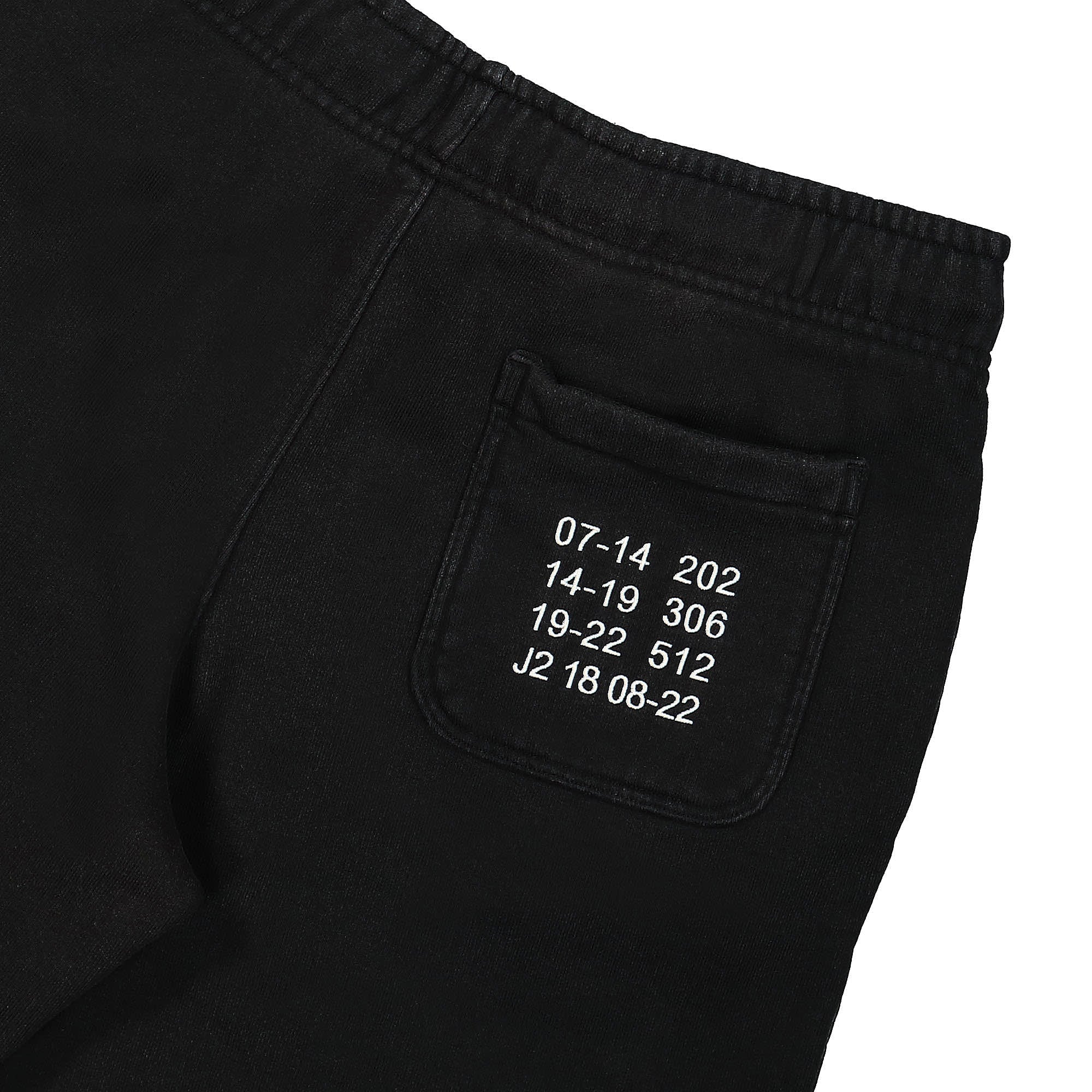 Two 18 x Air Jordan Shorts - Image 5