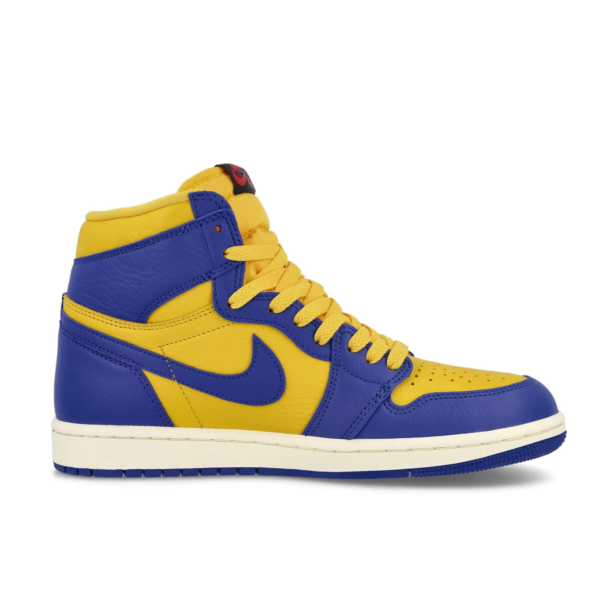 Wmns Air Jordan 1 Retro High OG - Image 2