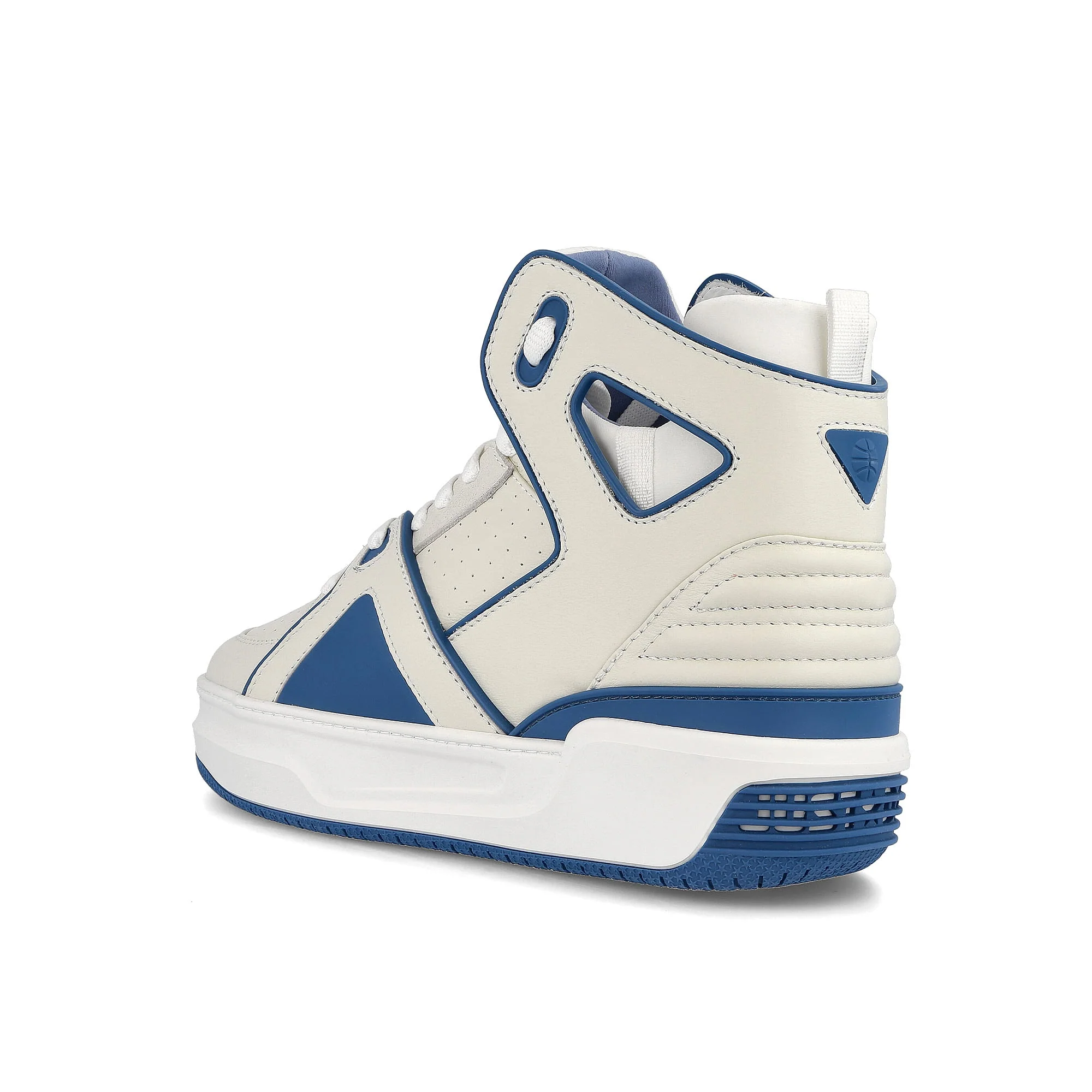 basketball courtside hi - Image 3
