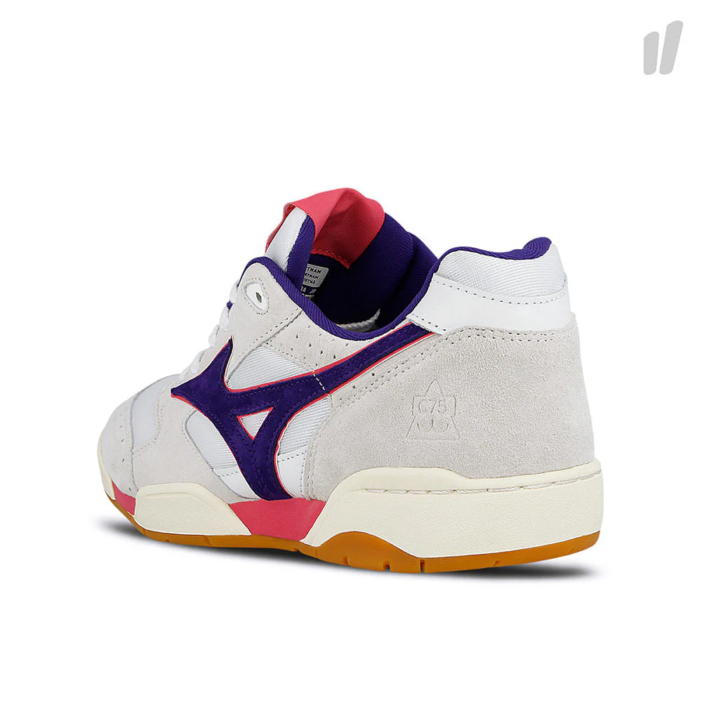 Club 75 x Mizuno Court Select - Image 3
