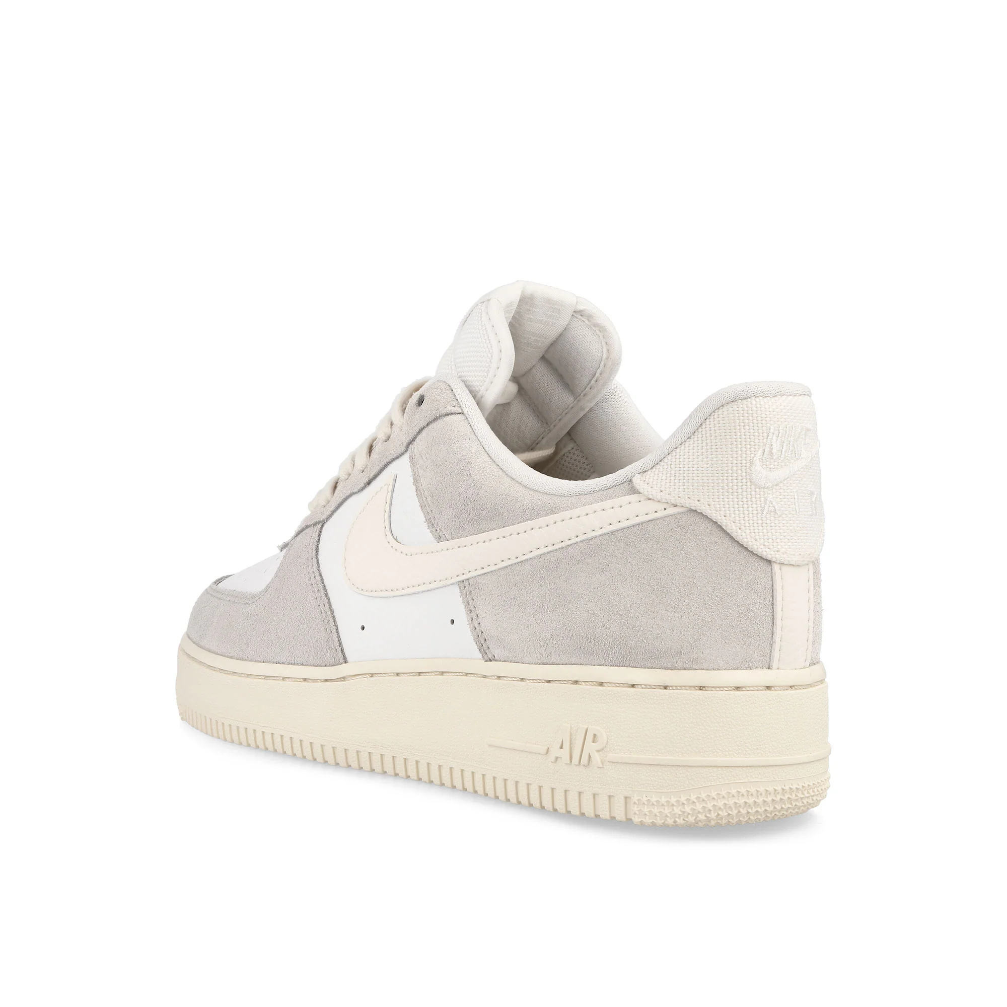 Air Force 1 LV8 - Image 3