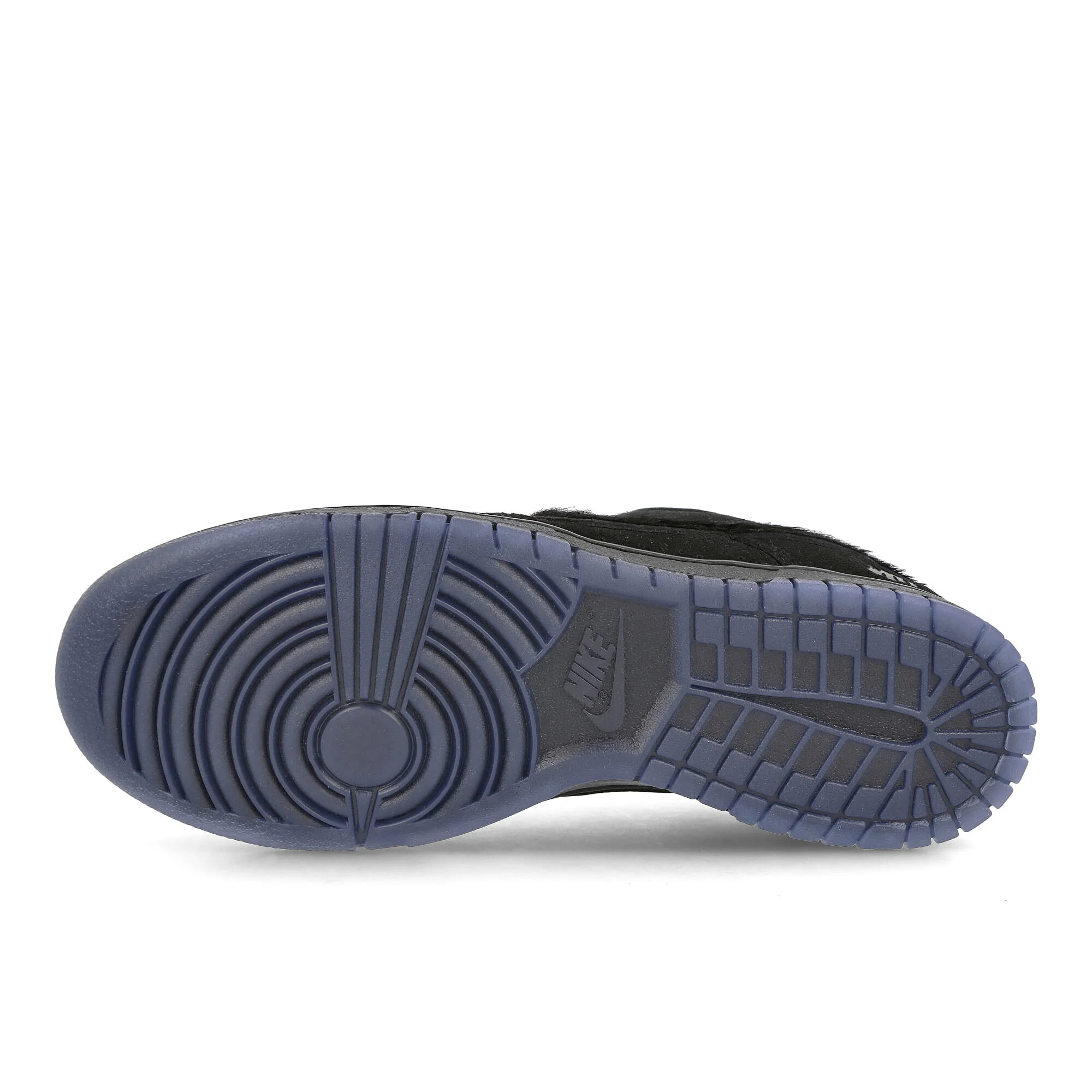 Undefeated x Nike Dunk Low SP - Image 6