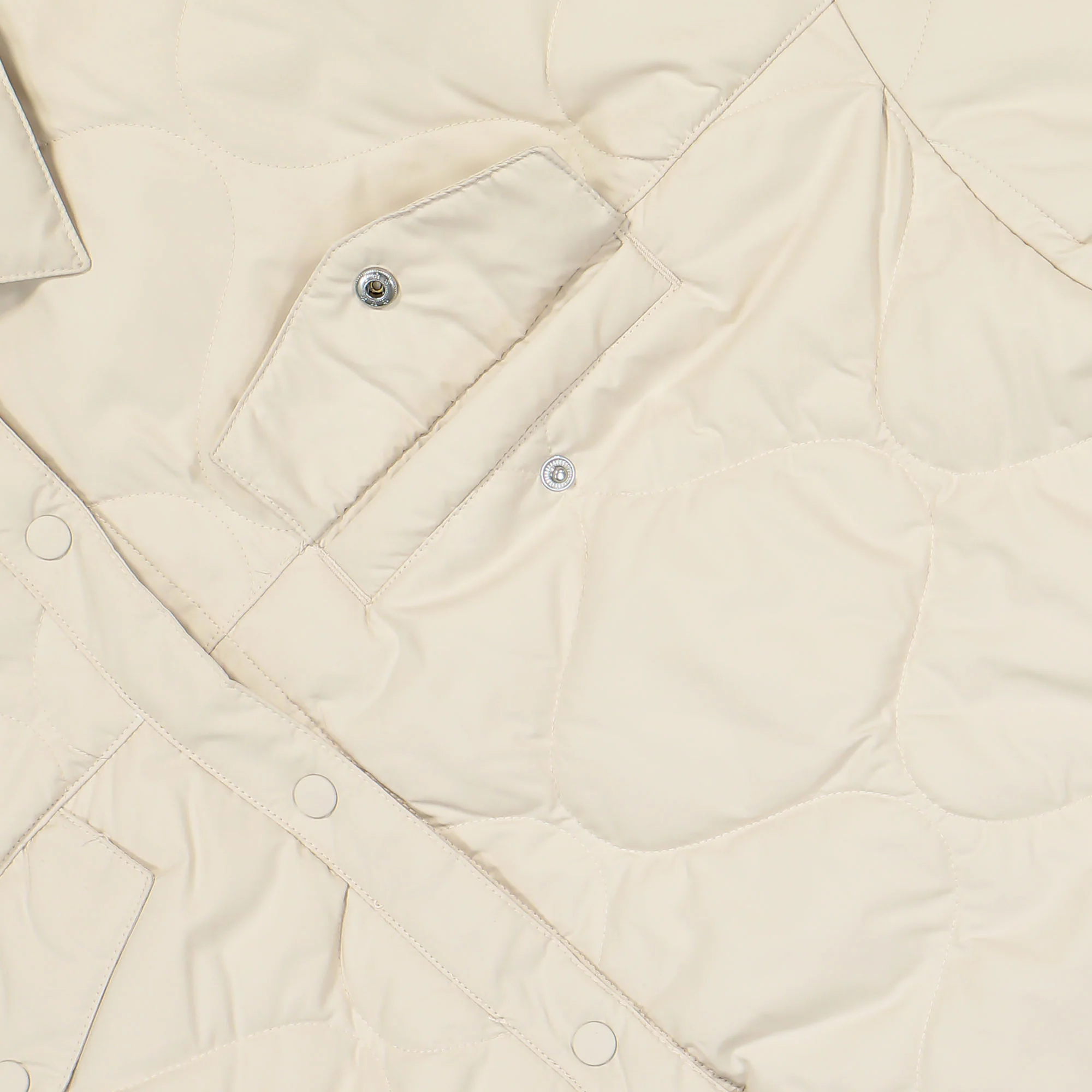 W Quilted Trenchcoat - Image 5