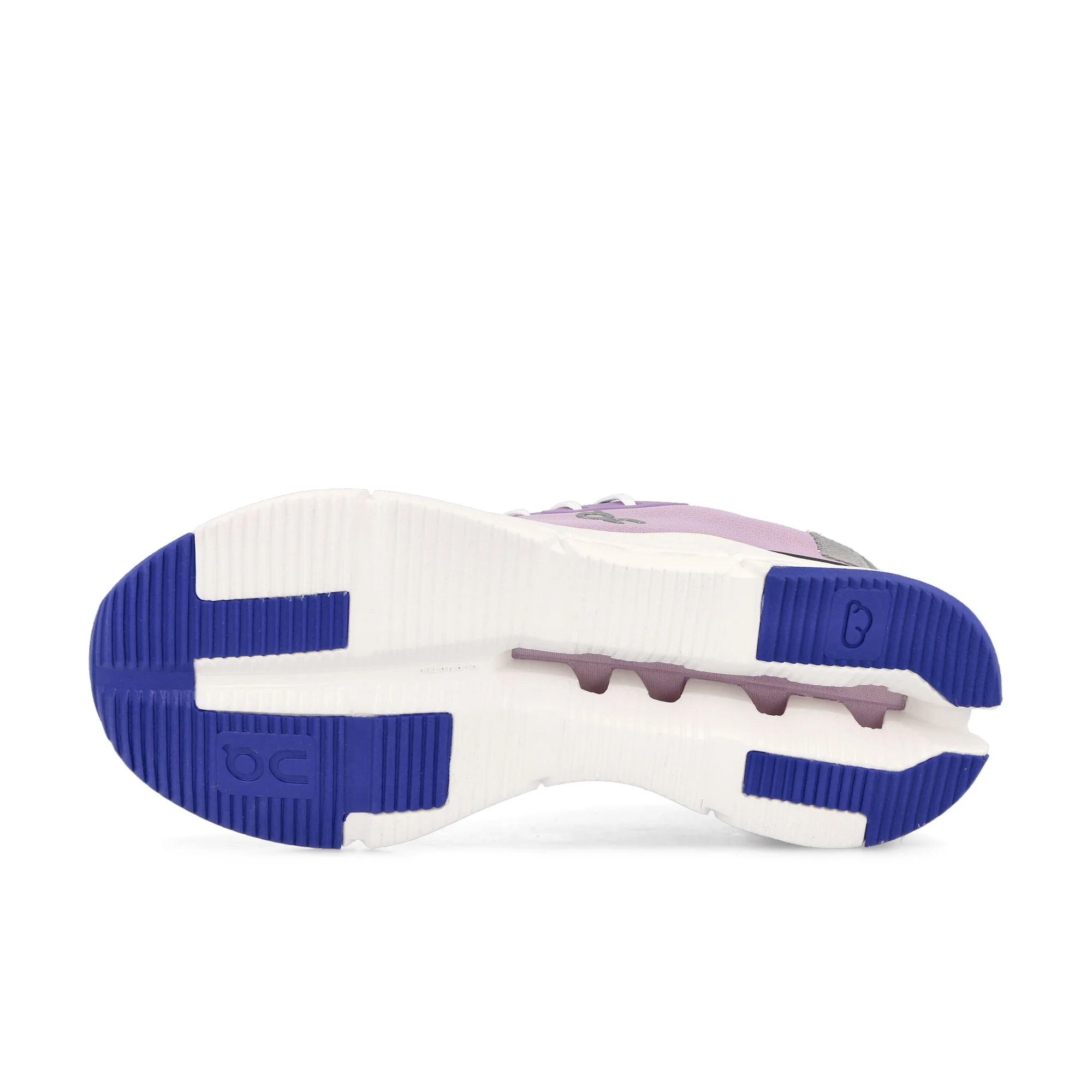 W Cloudnova Form - Image 6