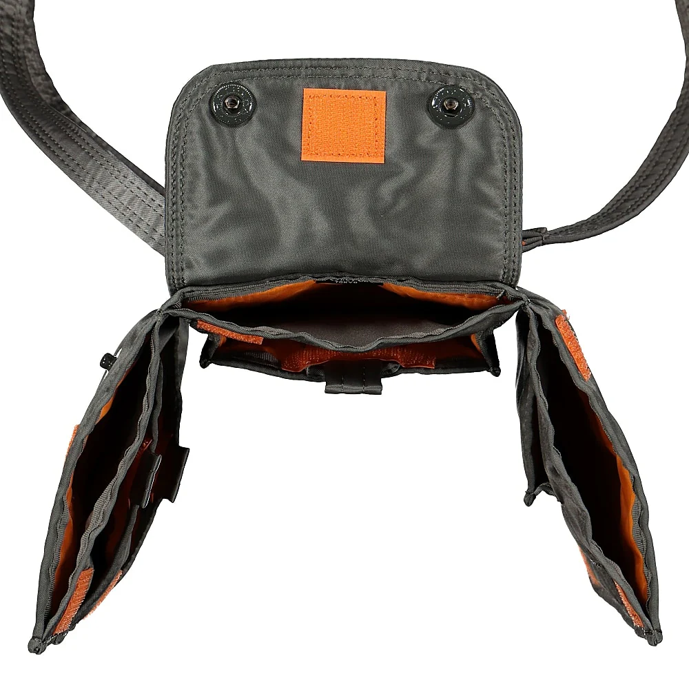 Travel Case - Image 4