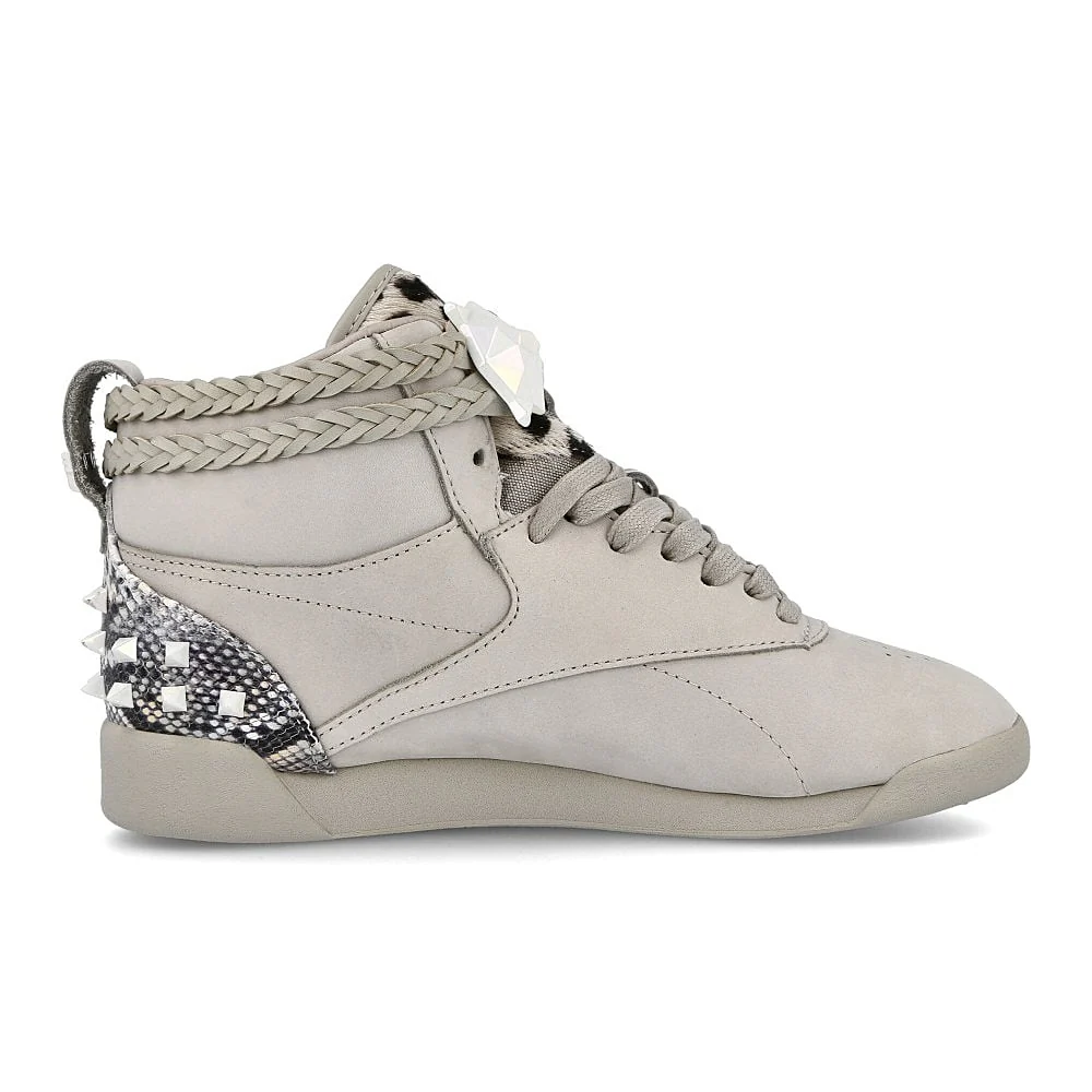 Wonder Woman x Reebok Wmns F/S Hi MU - Image 2