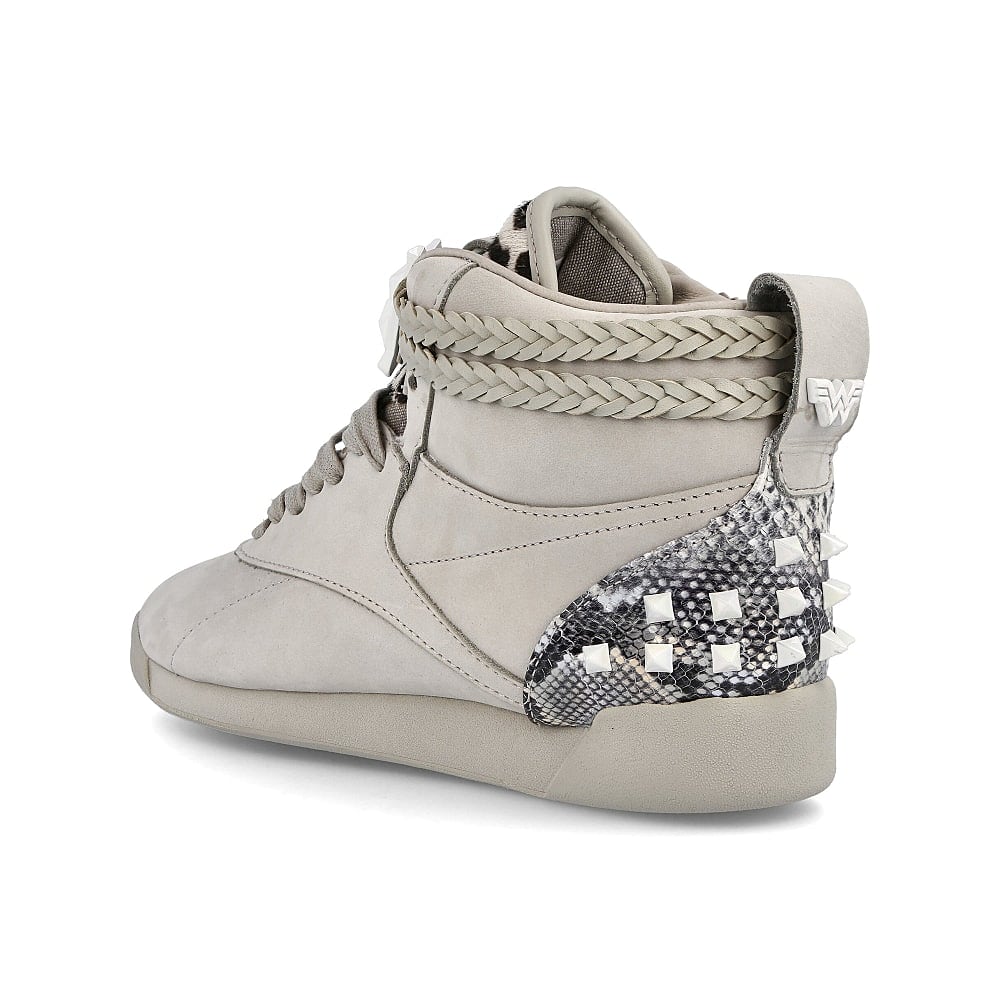 Wonder Woman x Reebok Wmns F/S Hi MU - Image 3