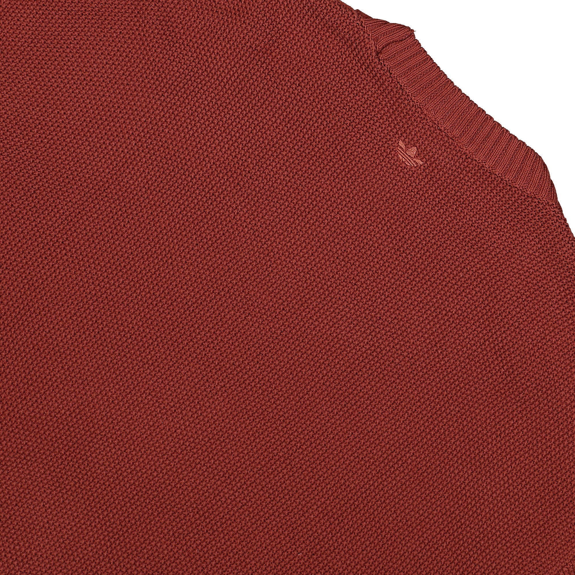 ADI006 Sweater - Image 6