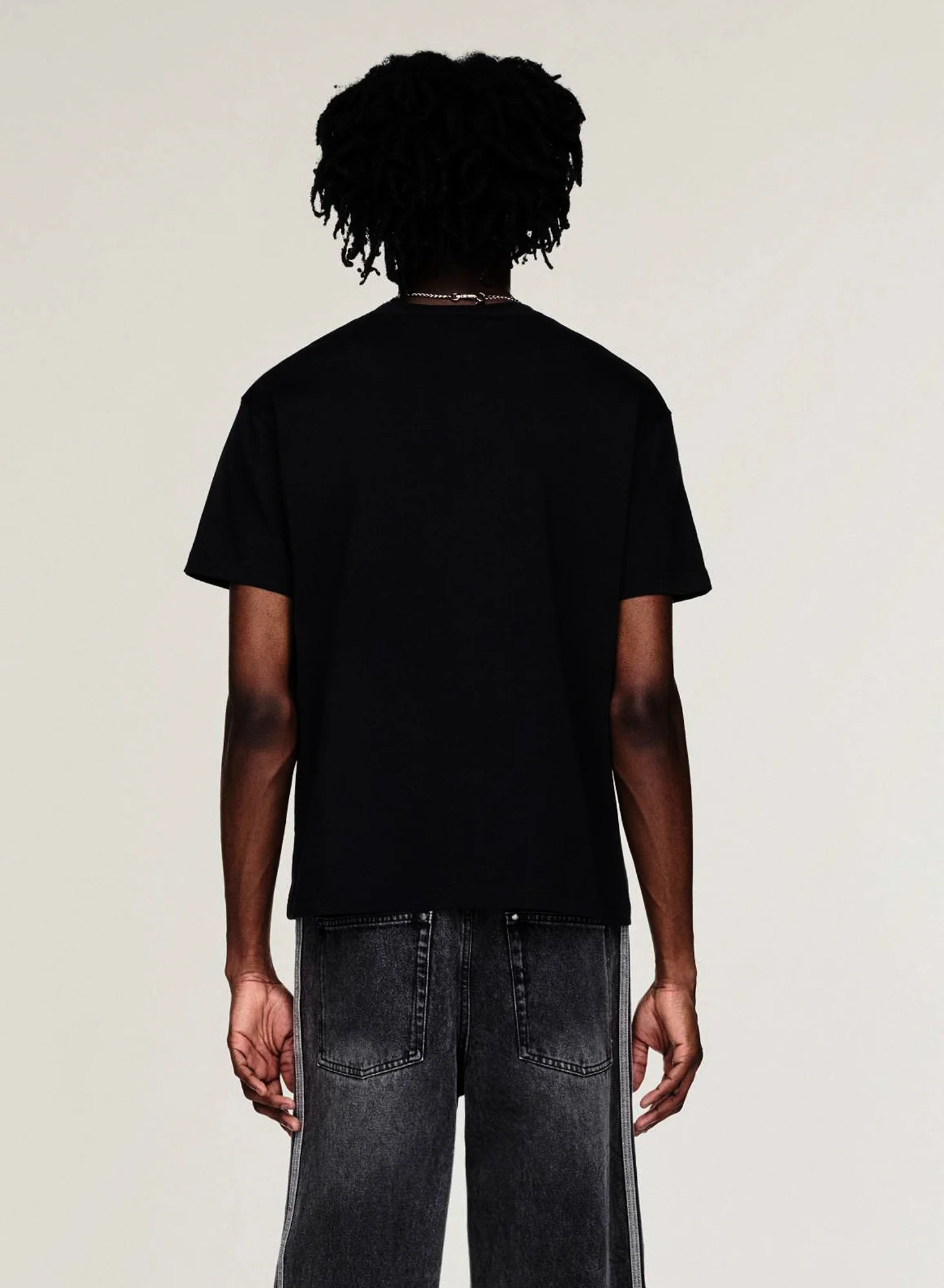 Tee (KR0754) - Image 4