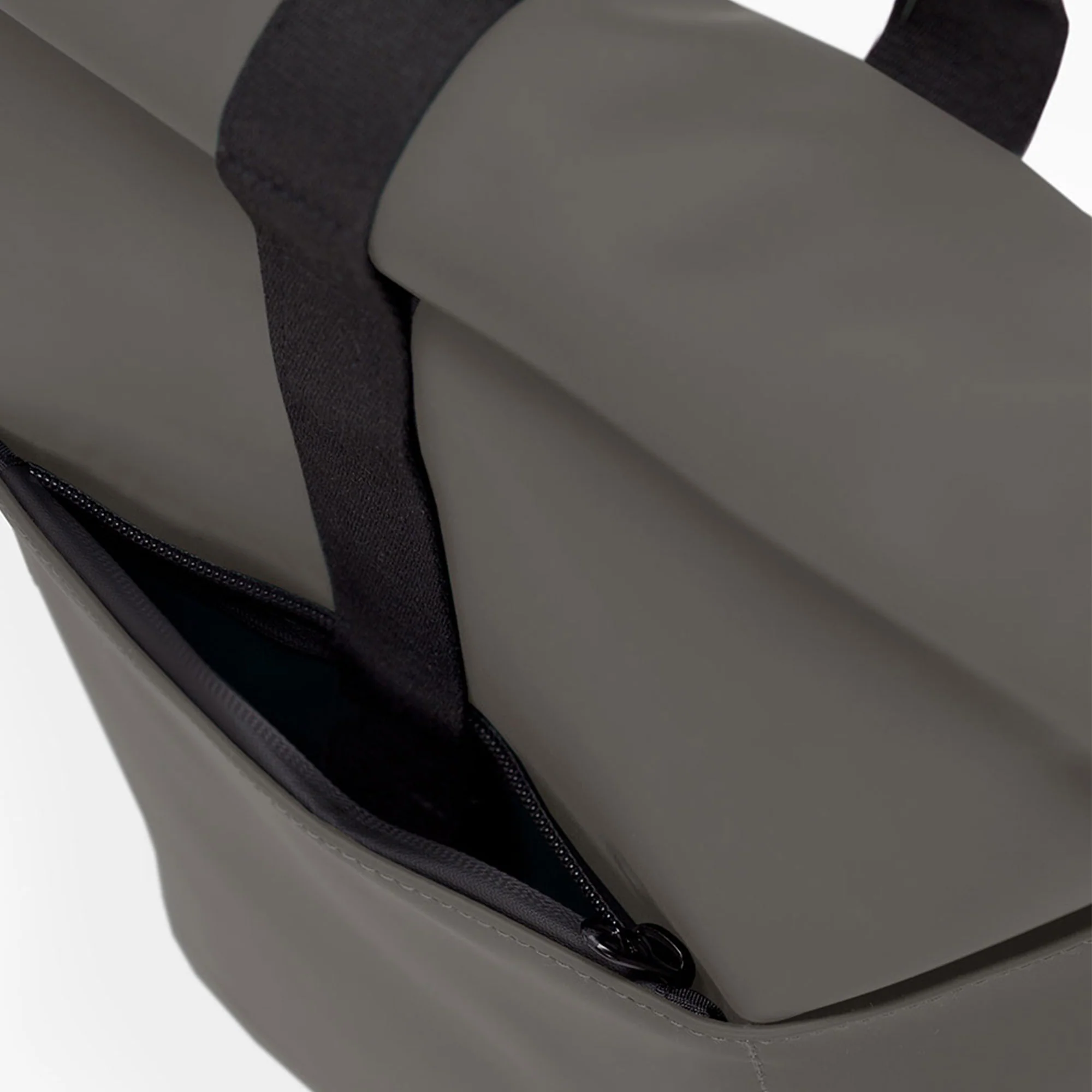 Hajo Medium Backback - Image 4