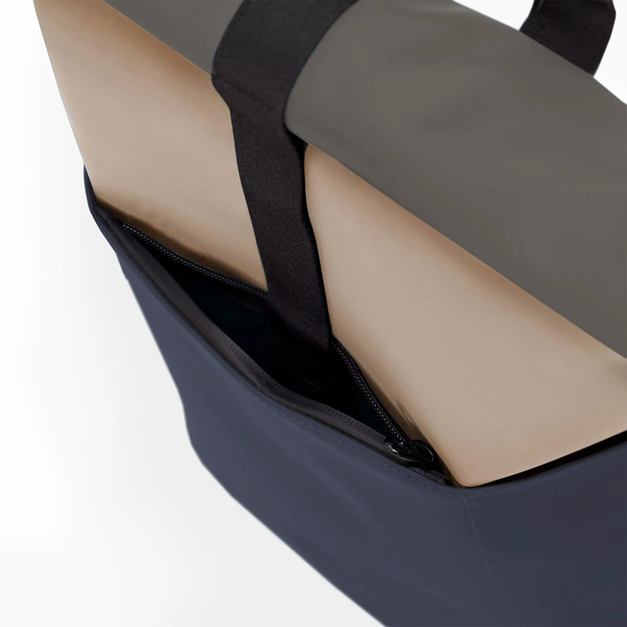 Hajo Medium Backpack - Image 5