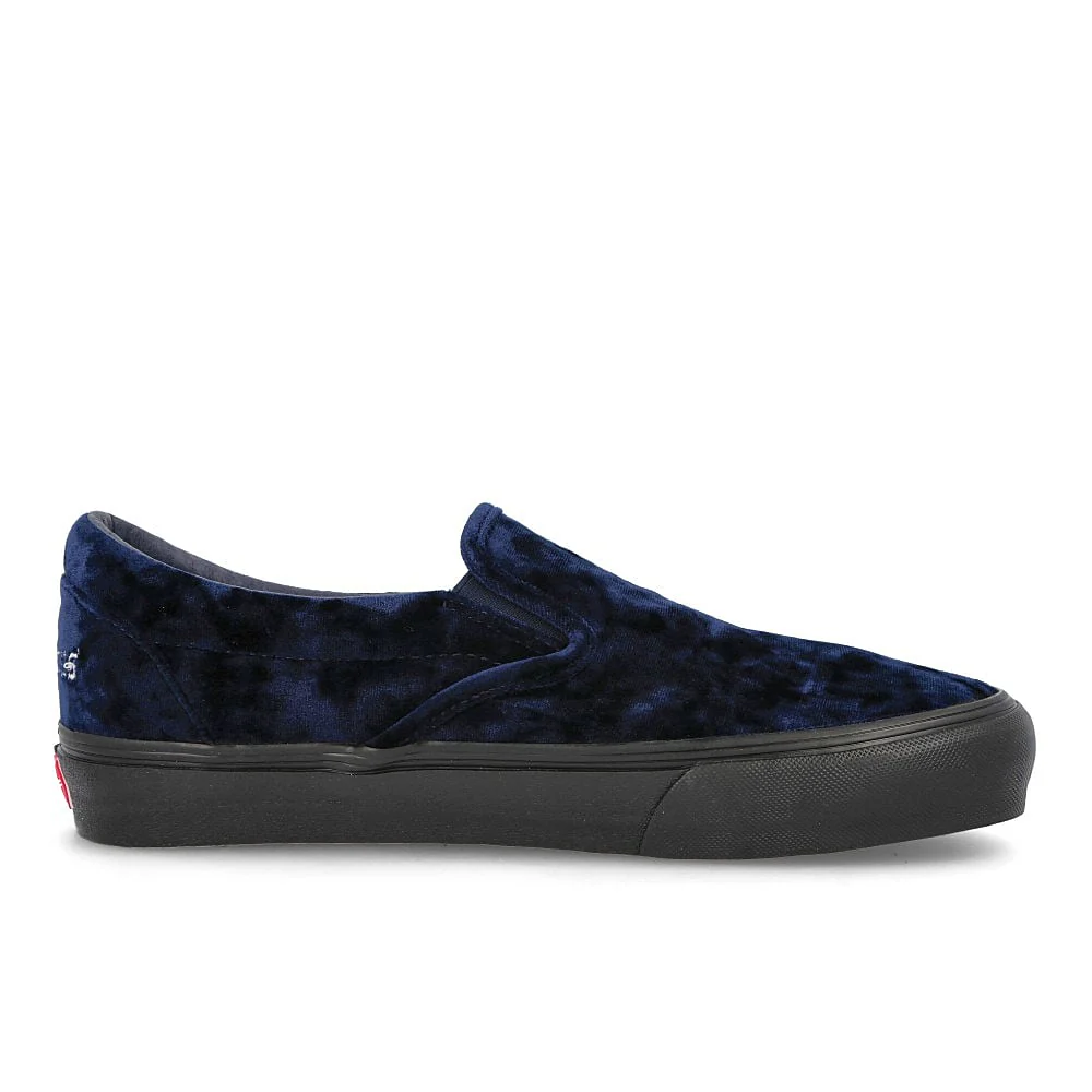 Noon Goons x Vans Classic Slip-On V - Image 2