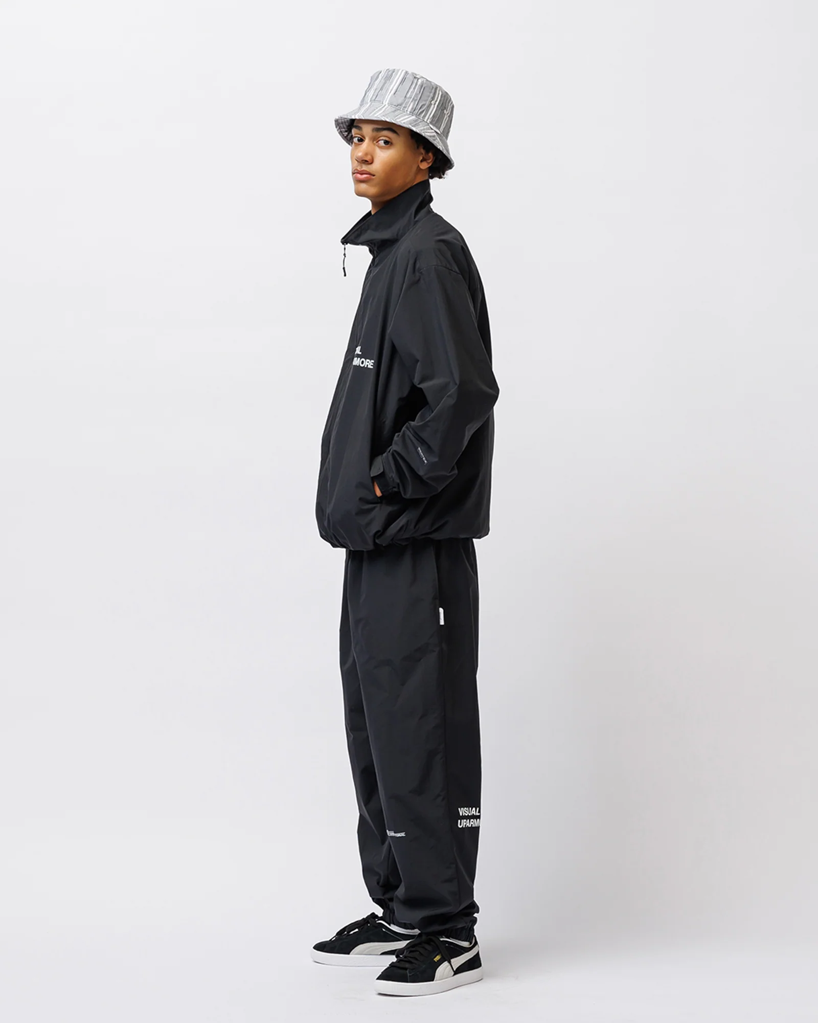 Track / Jacket / Nylon. Tussah. Pertex - Image 4
