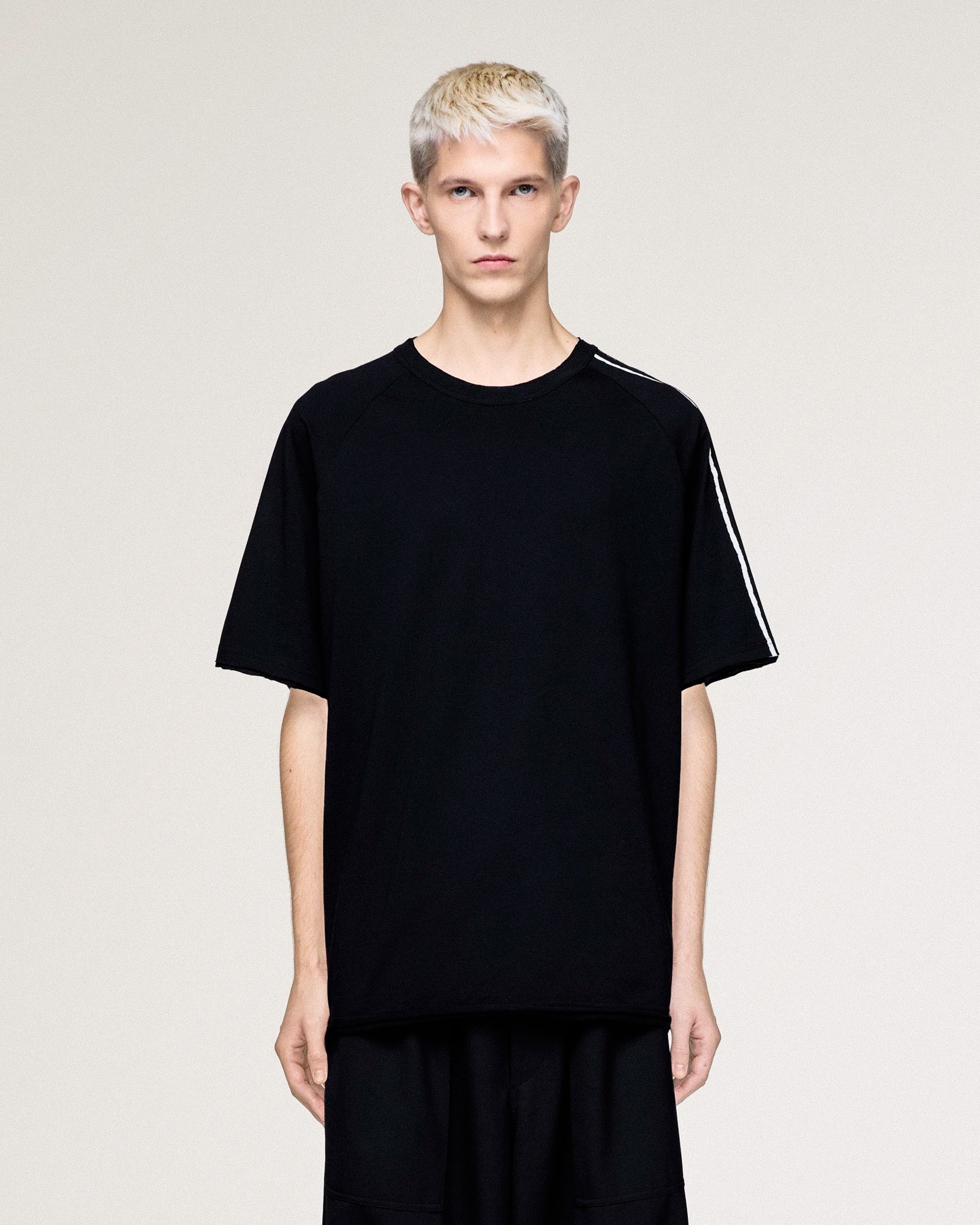 Raw Edge 3 Stripes SS Tee - Image 3